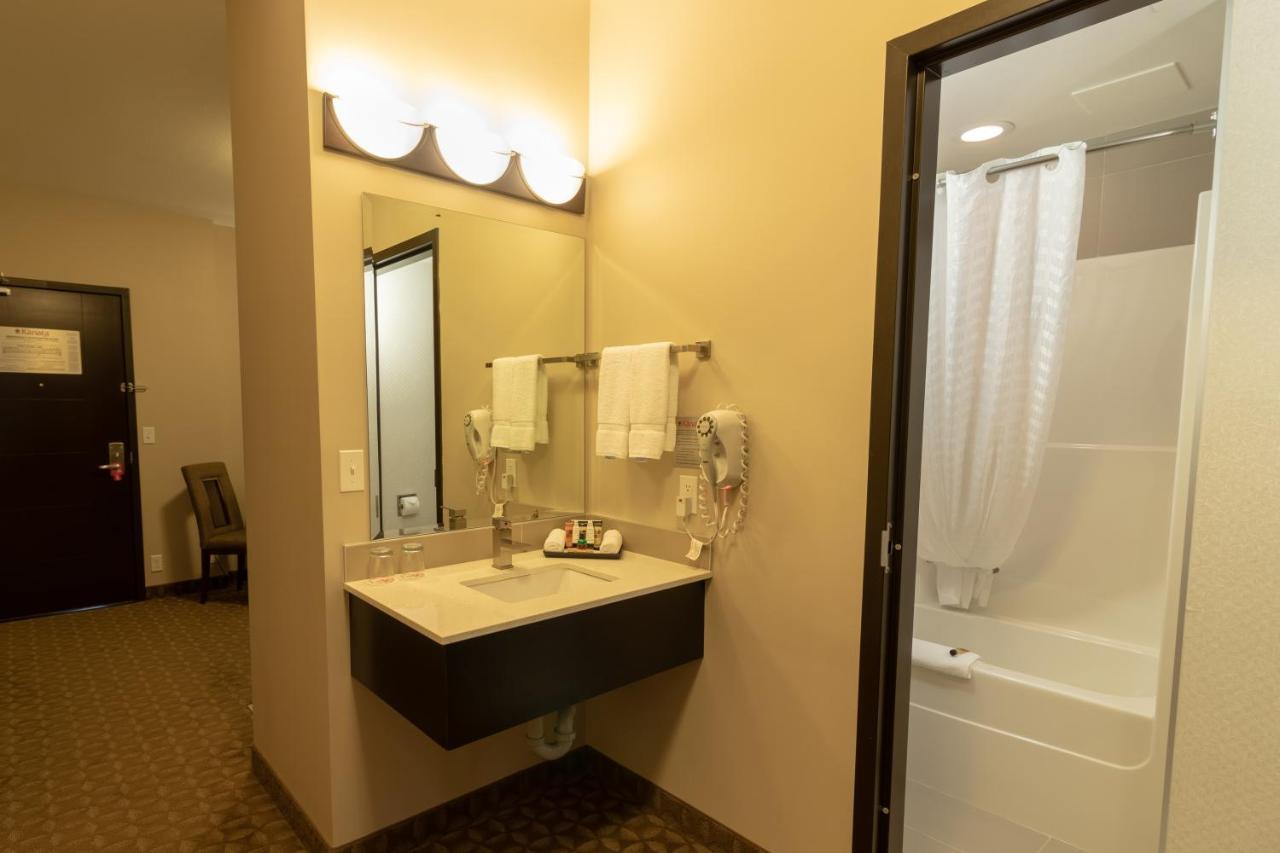 Kanata Whitecourt Exterior foto